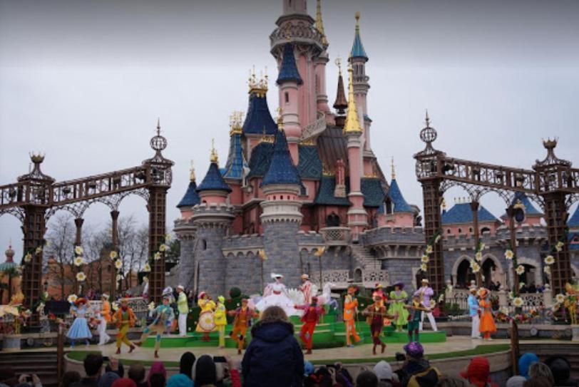 Disney 3 Mn, 14 People , 4 Bedrooms, 2 Parkings Prives 谢西 外观 照片